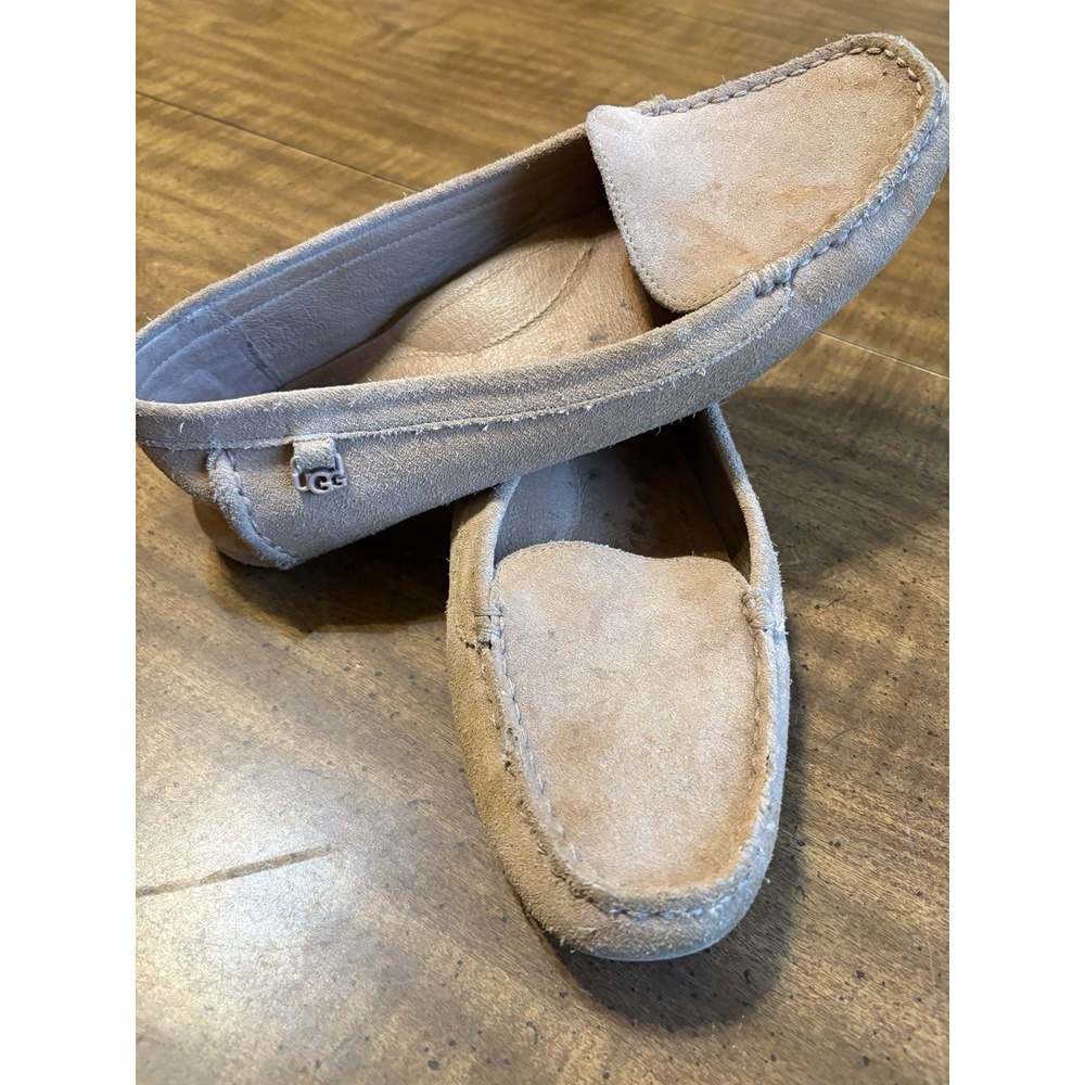 Used Ugg Soft Suede Leather Tan Loafers Shoes Womens 10‎ Well Loved and Worn